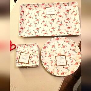Cupcakes and cashmere plates set